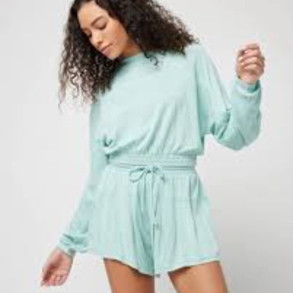 NWT: L*SPACE Day Tripper Pullover and Day Tripper Short Set Size M